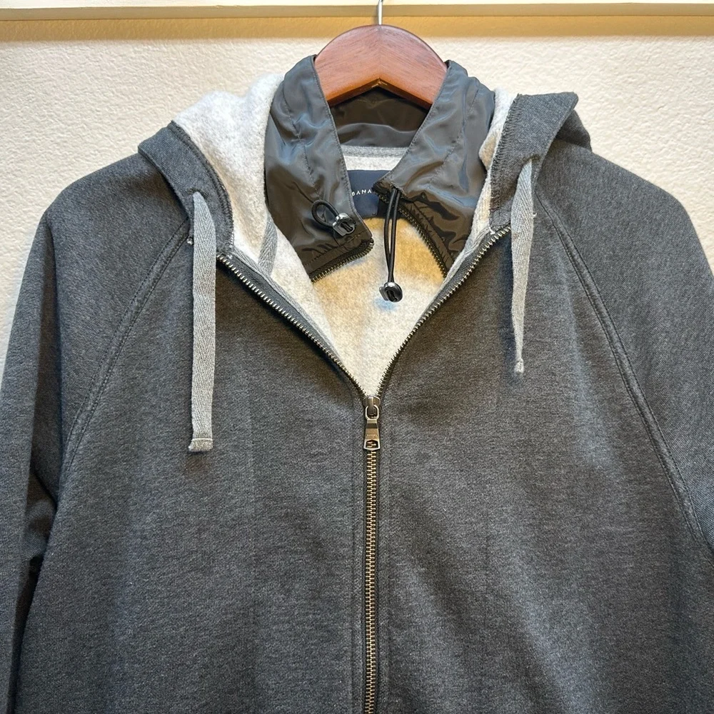 Banana Republic any outing cotton